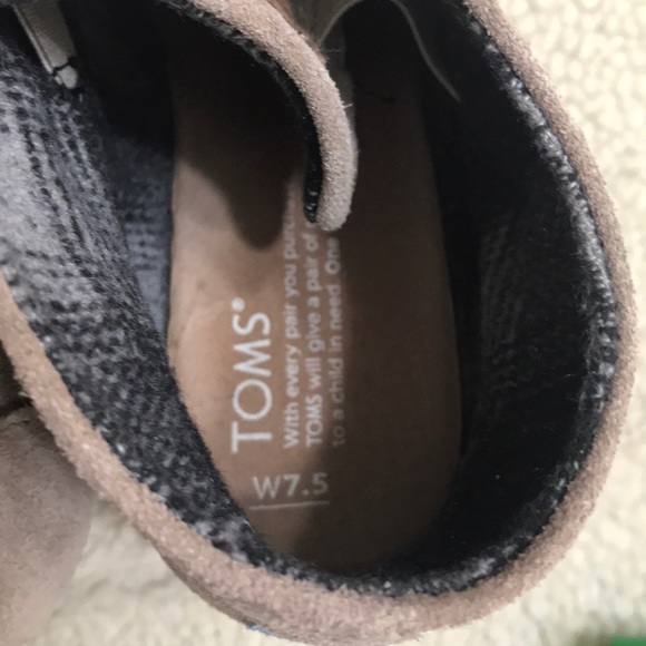 TOM’s Wedge Bootie. - Picture 3 of 4